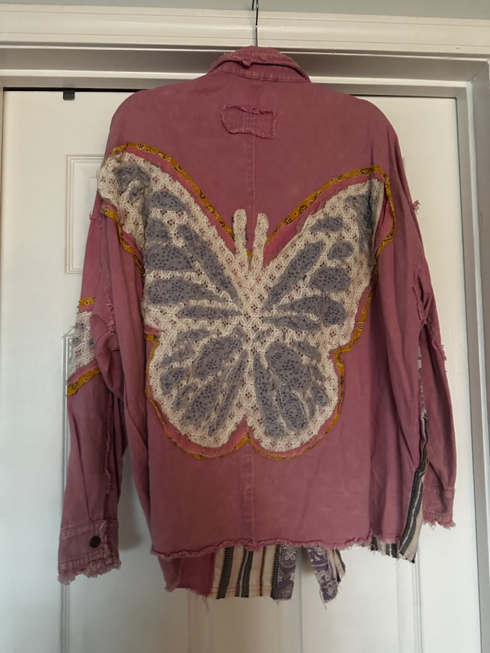 Butterfly patchwork blouse - Picture 5 of 5